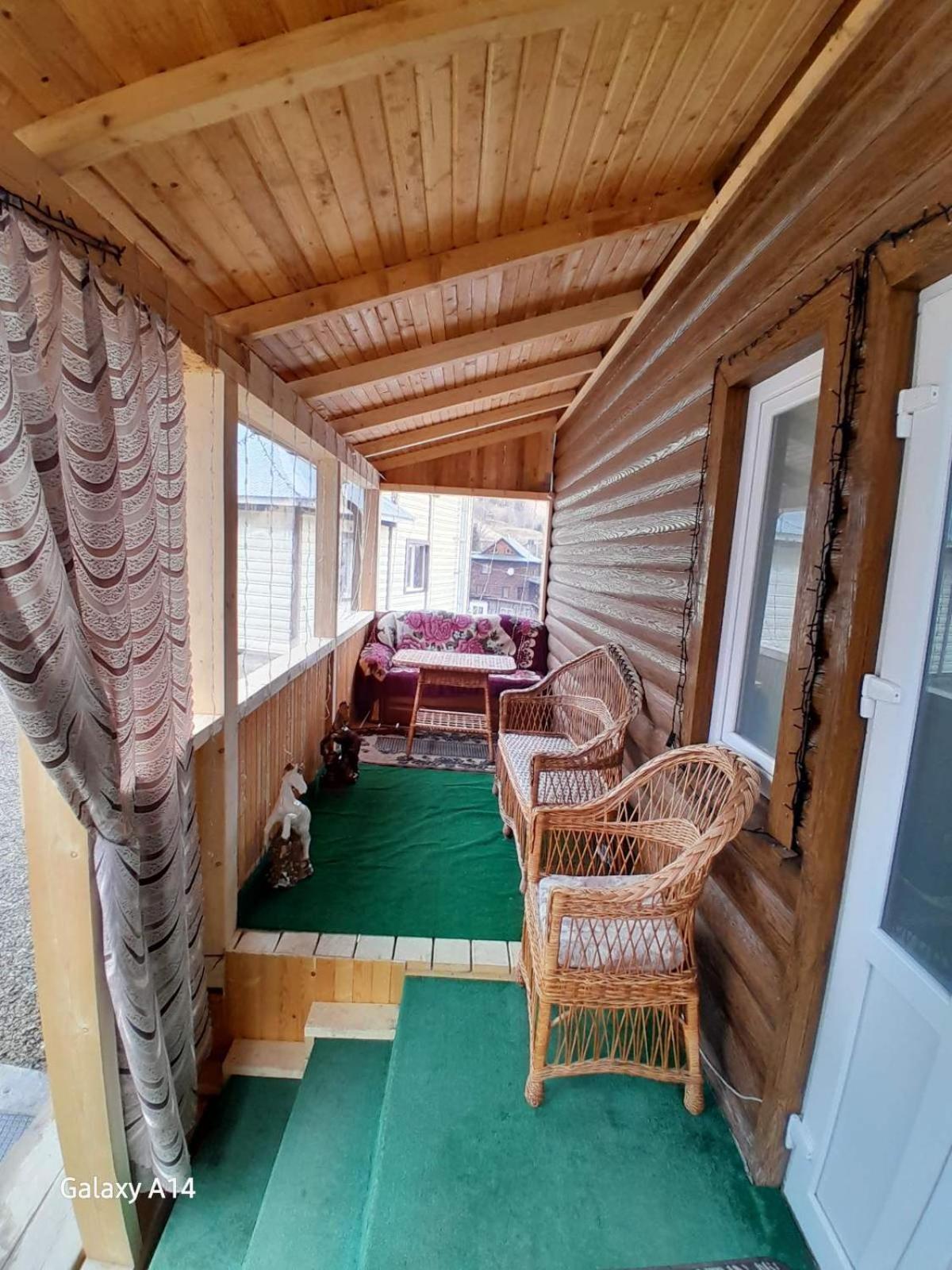 Затишні Карпати)) Apartment Verhovîna Exterior foto